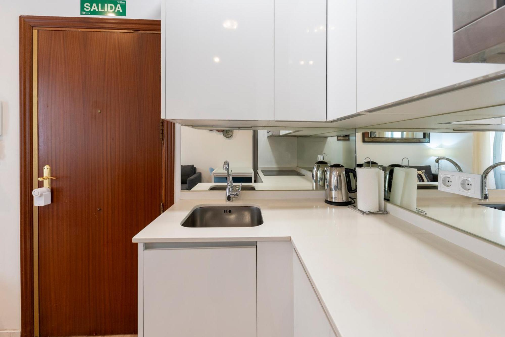 For You Rentals Puerta Del Sol Apartments Temporal Pre10B 마드리드 외부 사진
